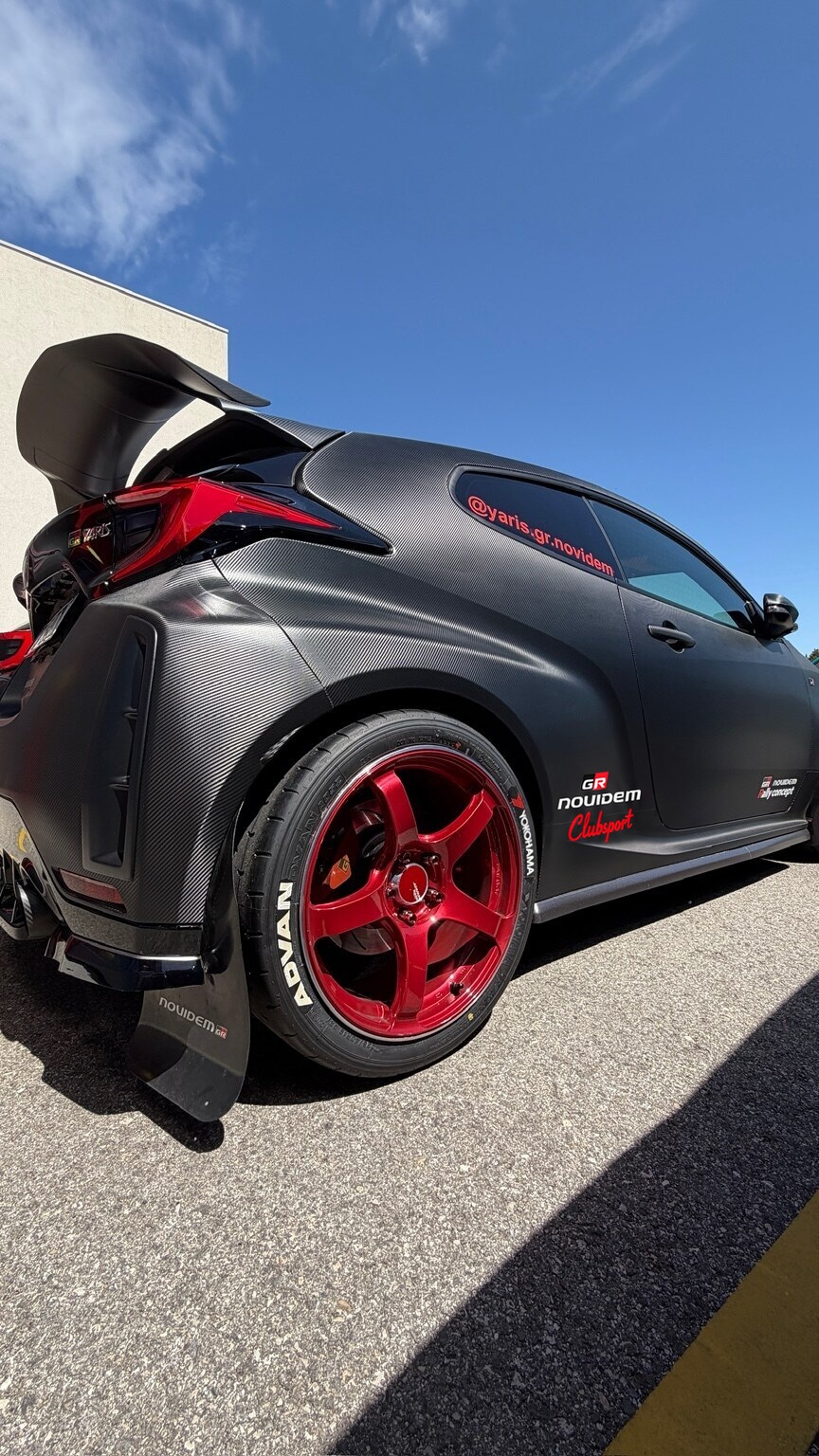 Carbon GR Yaris Clubsport prepared by GR Novidem, rear three-quarter view